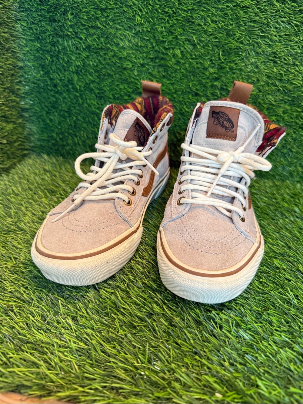 Vans Unisex SK-8 grey Suede Sk8-Hi MTE patterned knit collar Sneakers m5 w 6.5
